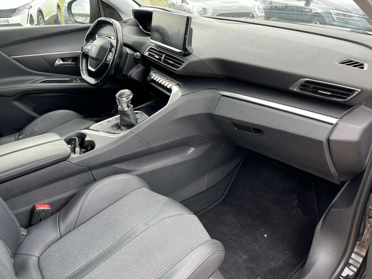 Peugeot 3008 - 11