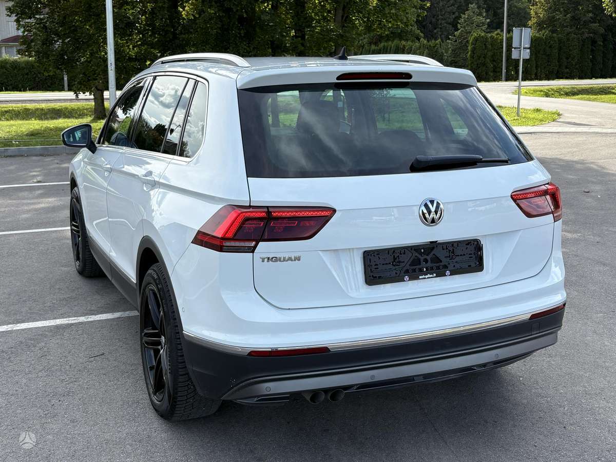 Volkswagen Tiguan - 10