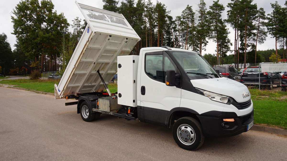 Iveco Daily, 3.0 l., cargo van