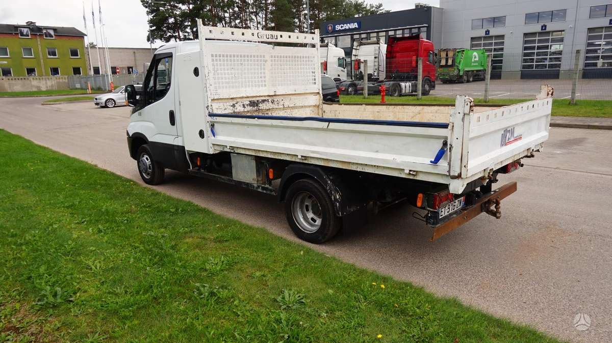 Iveco Daily, 3.0 l., cargo van