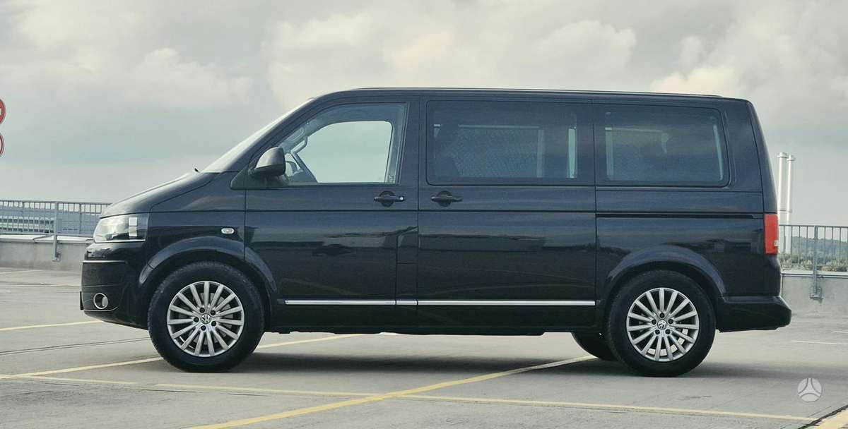 Volkswagen Multivan - 9