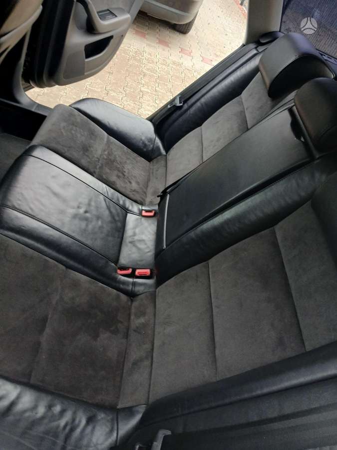 Audi A6 - 12
