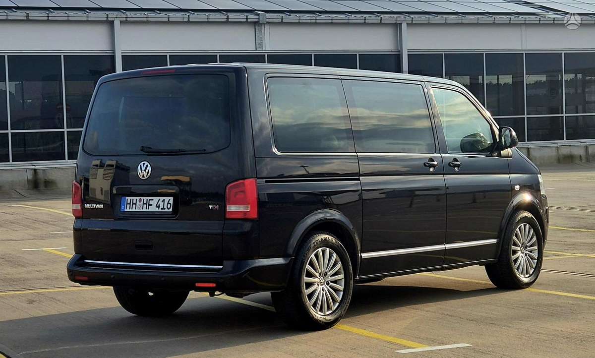 Volkswagen Multivan - 11
