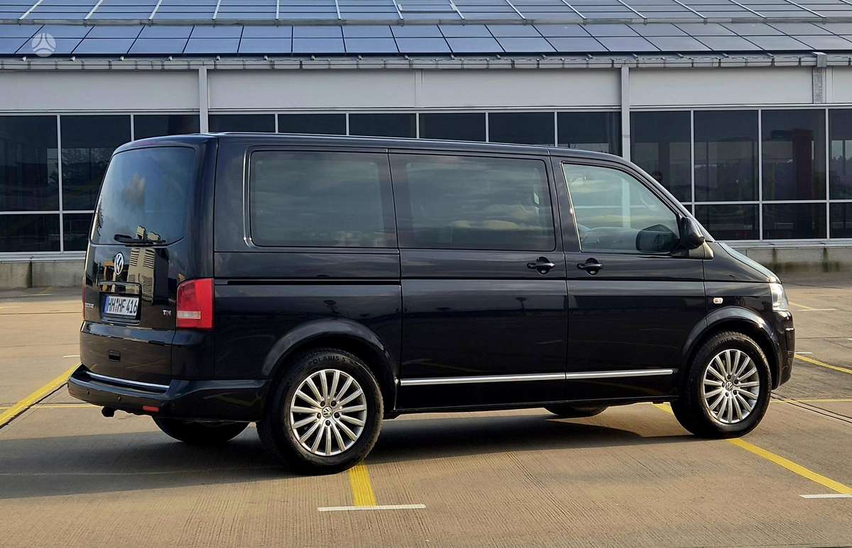 Volkswagen Multivan - 12