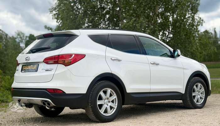 Hyundai Santa Fe - 2
