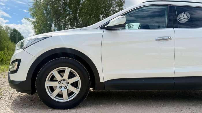 Hyundai Santa Fe - 9