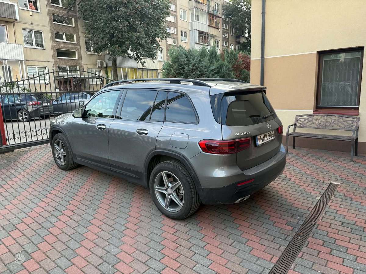 Mercedes-Benz GLB180 - 6