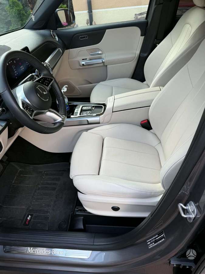 Mercedes-Benz GLB180 - 8