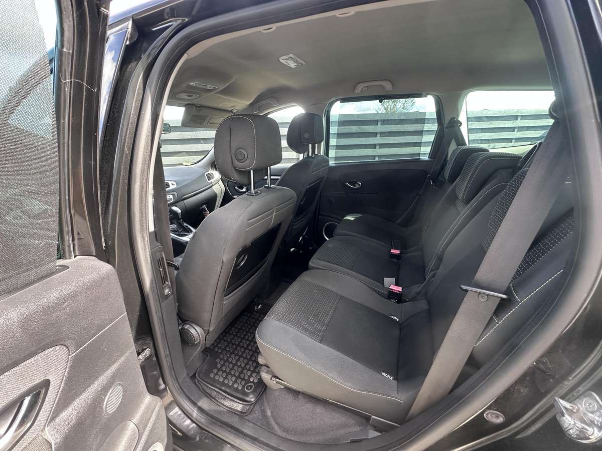 Renault Grand Scenic - 9