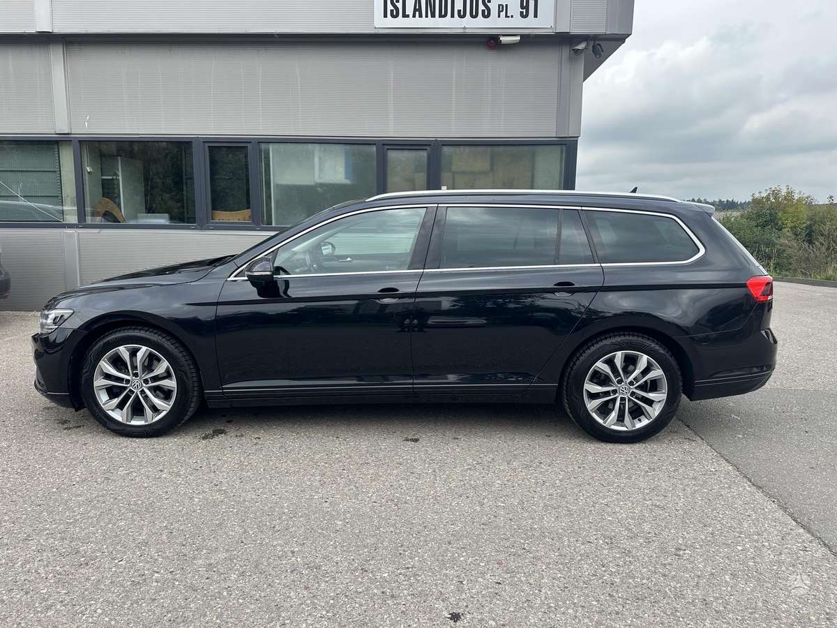 Volkswagen Passat - 12