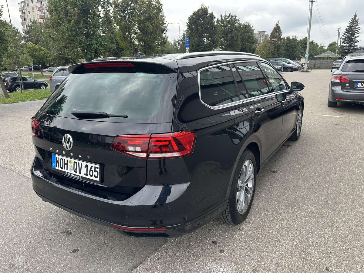 Volkswagen Passat - 10