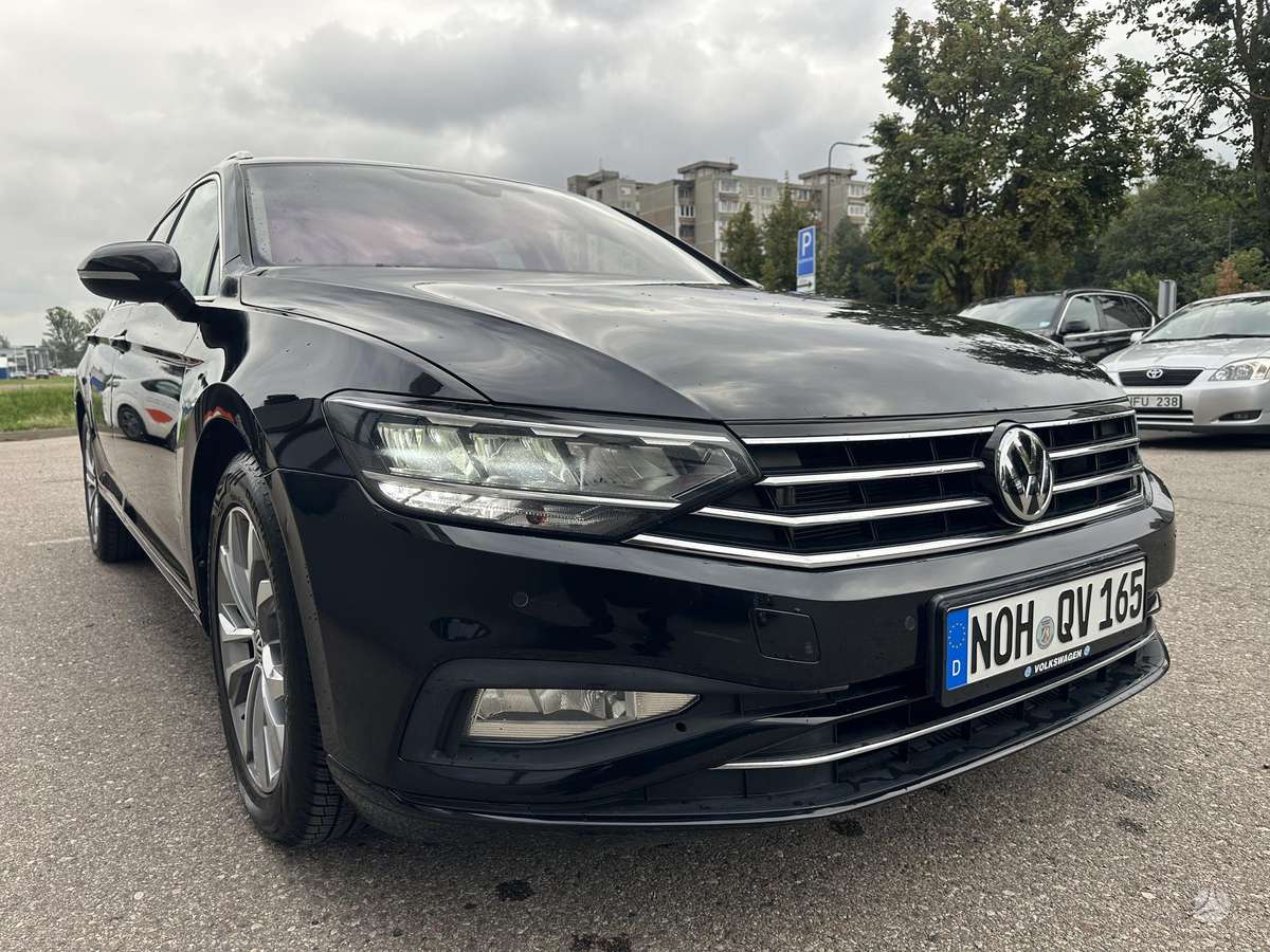 Volkswagen Passat - 4