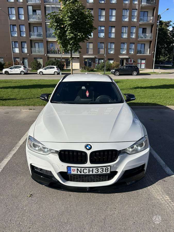 BMW 330 - 3