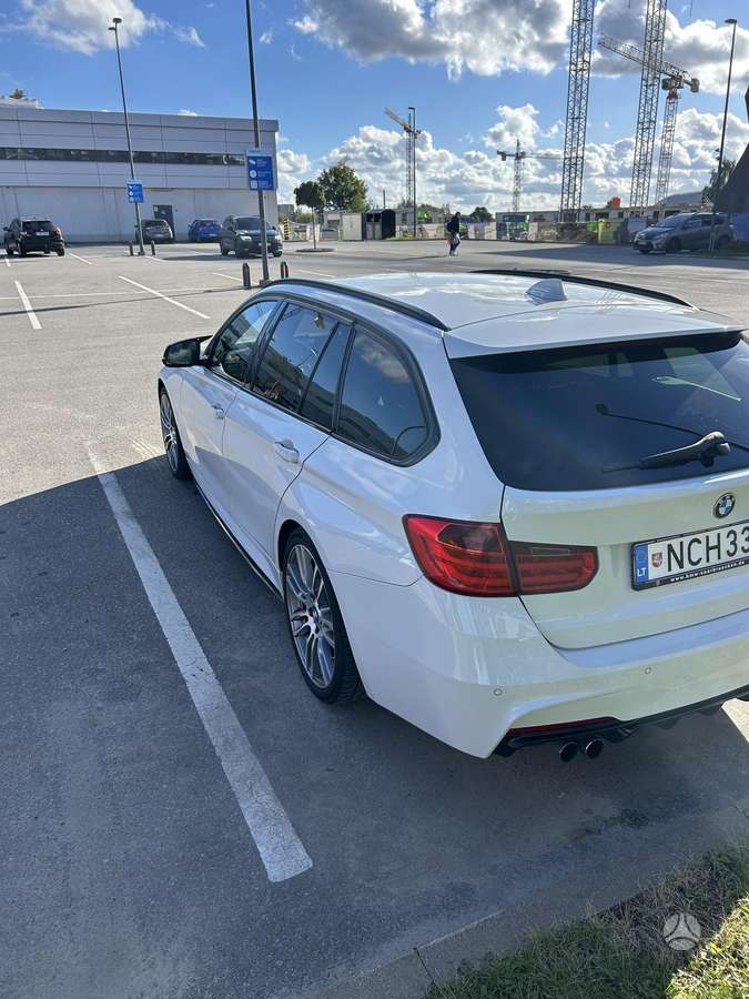 BMW 330, 3.0 l., wagon