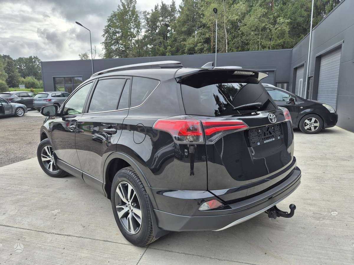 Toyota RAV4 - 4