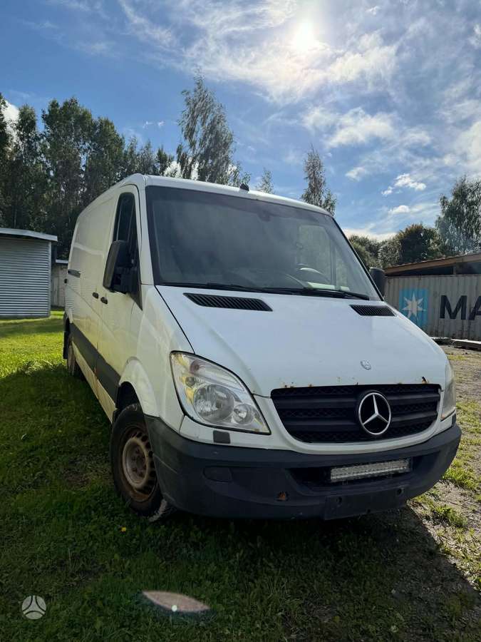 Mercedes-Benz Sprinter - 1