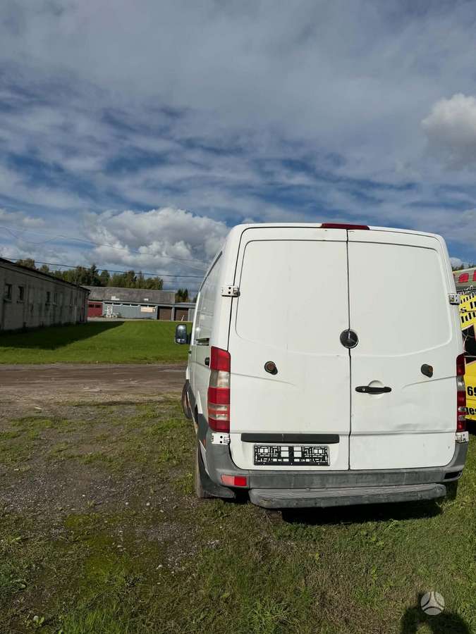 Mercedes-Benz Sprinter - 3