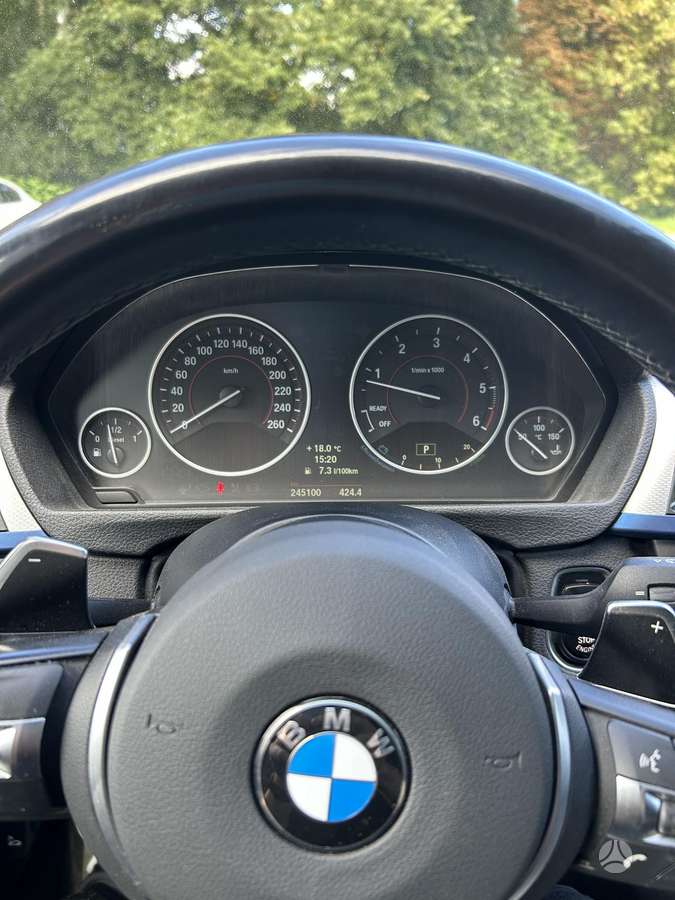 BMW 330 - 12