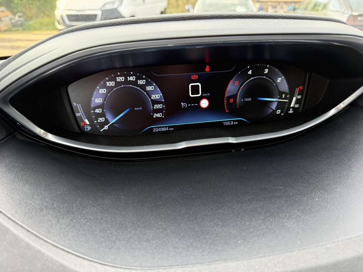 Peugeot 5008 - 11