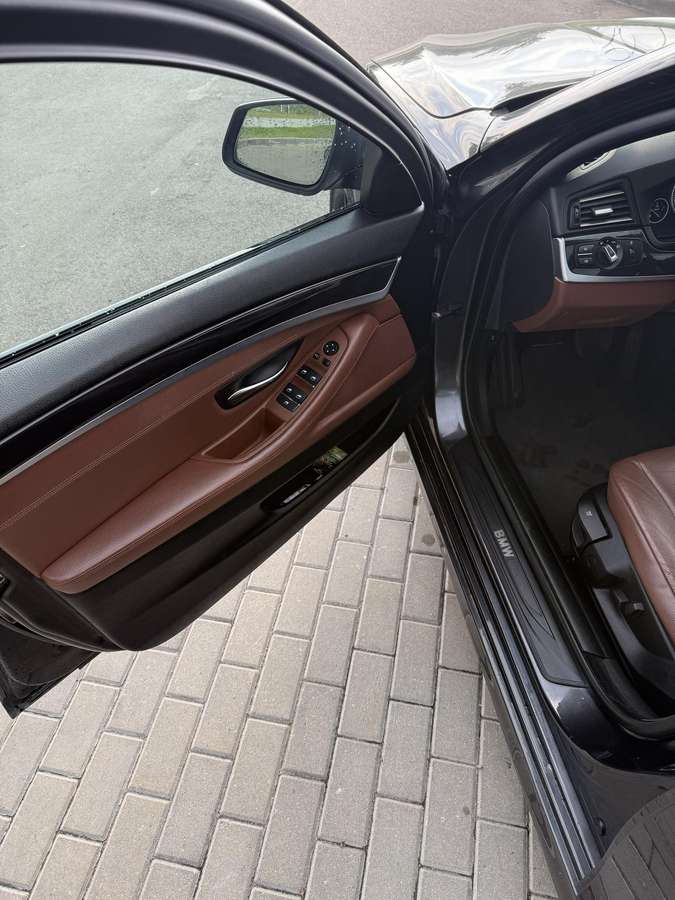 BMW 520 - 12