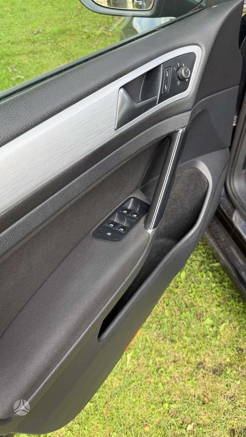 Volkswagen Golf - 7
