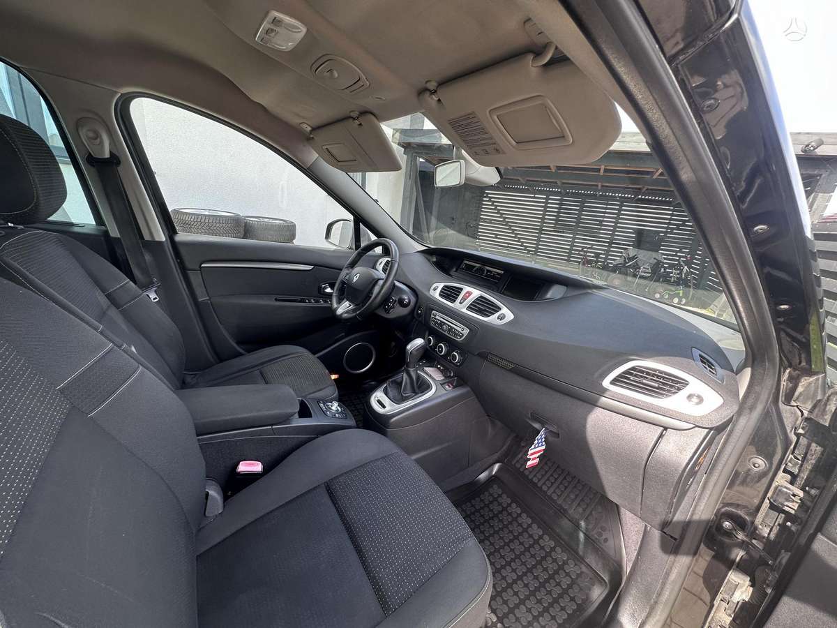 Renault Grand Scenic - 7