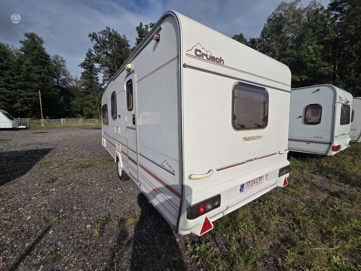 Sterling Cruach, caravans