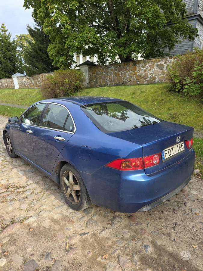 Honda Accord - 2