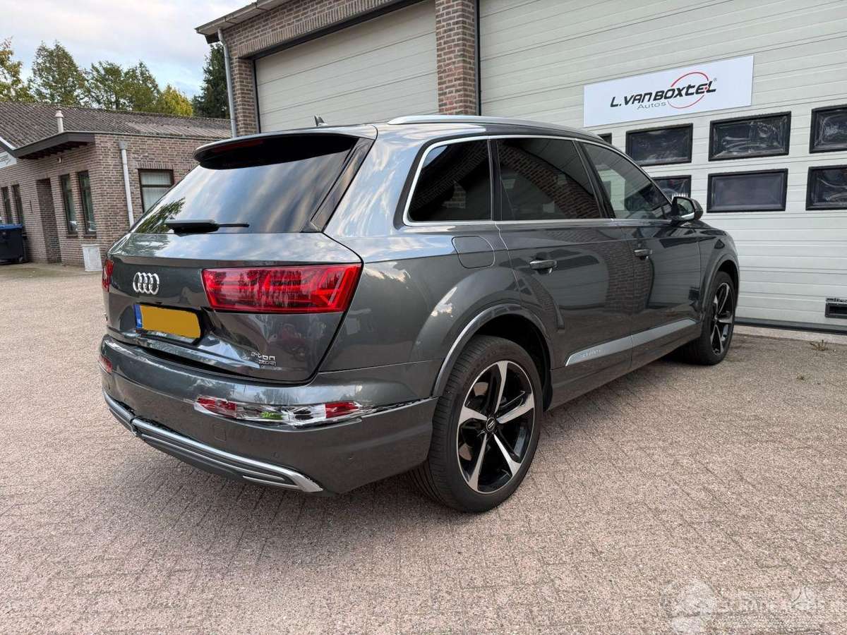 Audi Q7 - 4