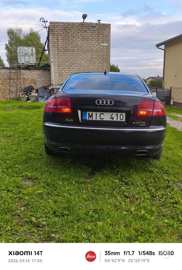 Audi A8 - 2