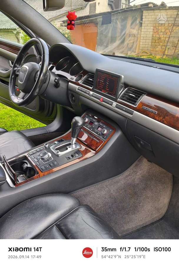 Audi A8 - 3