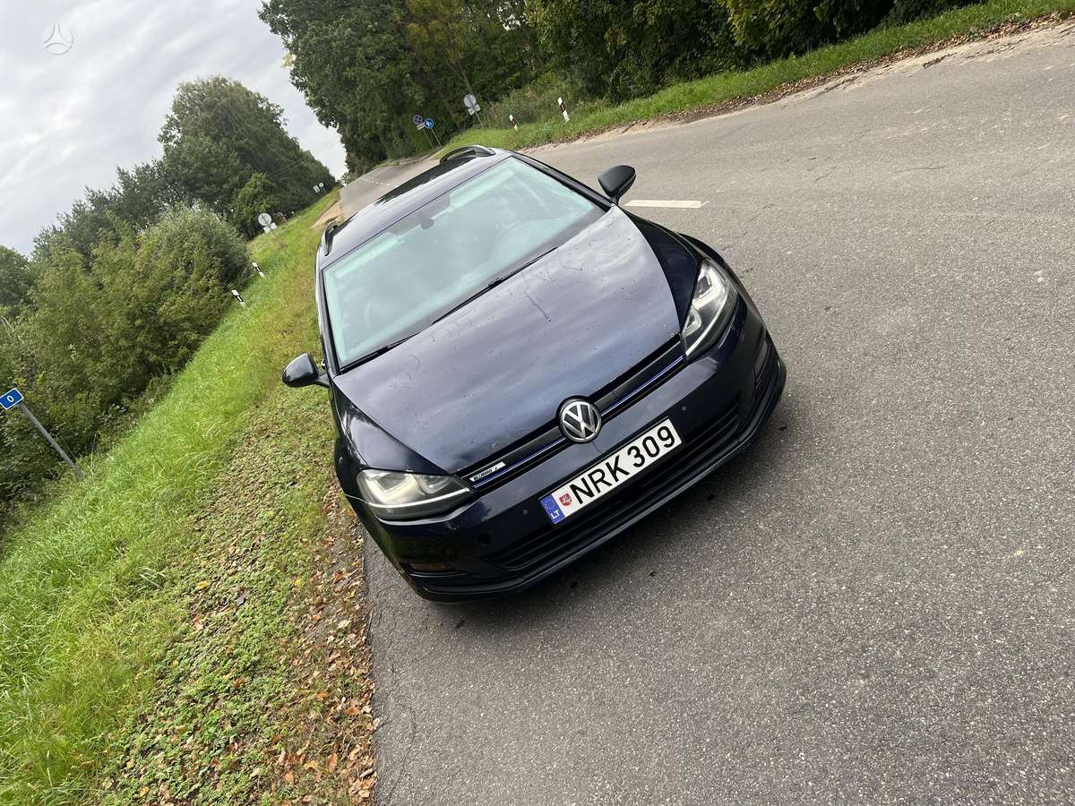 Volkswagen Golf - 2