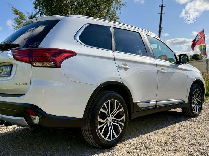 Mitsubishi Outlander - 8