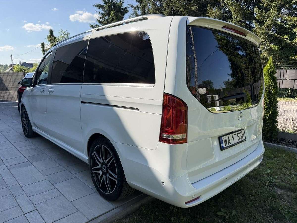 Mercedes-Benz V300 - 4