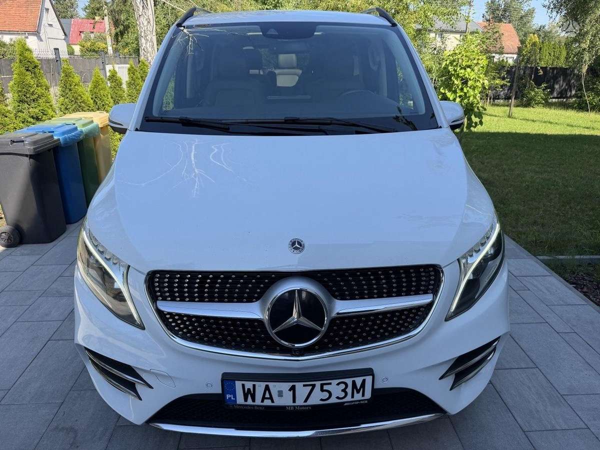 Mercedes-Benz V300 - 3