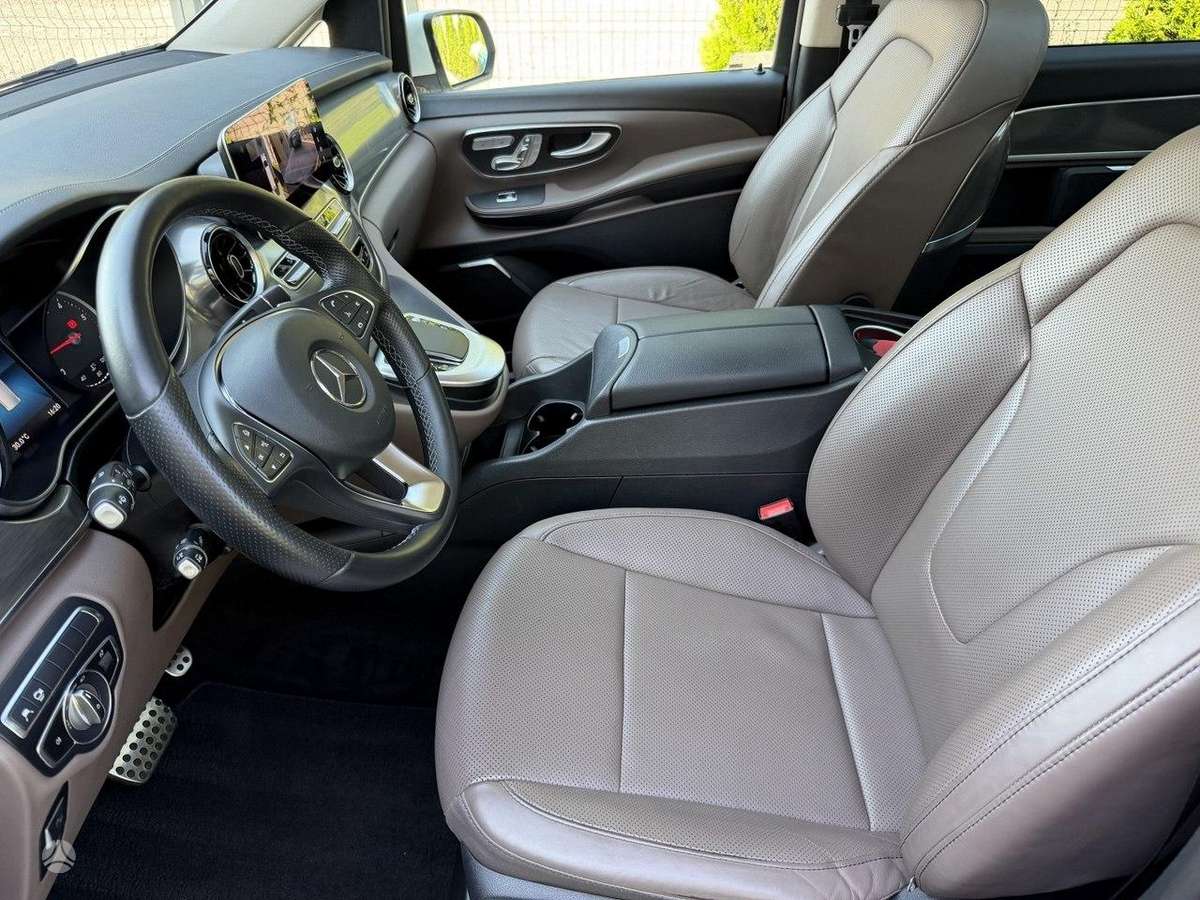 Mercedes-Benz V300 - 9