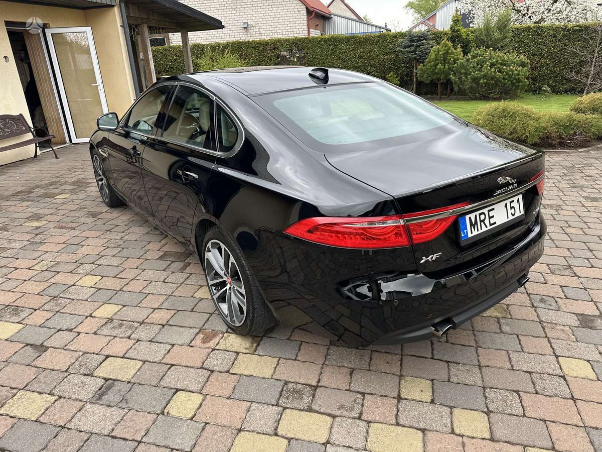 Jaguar XF, 2.0 l., Седан