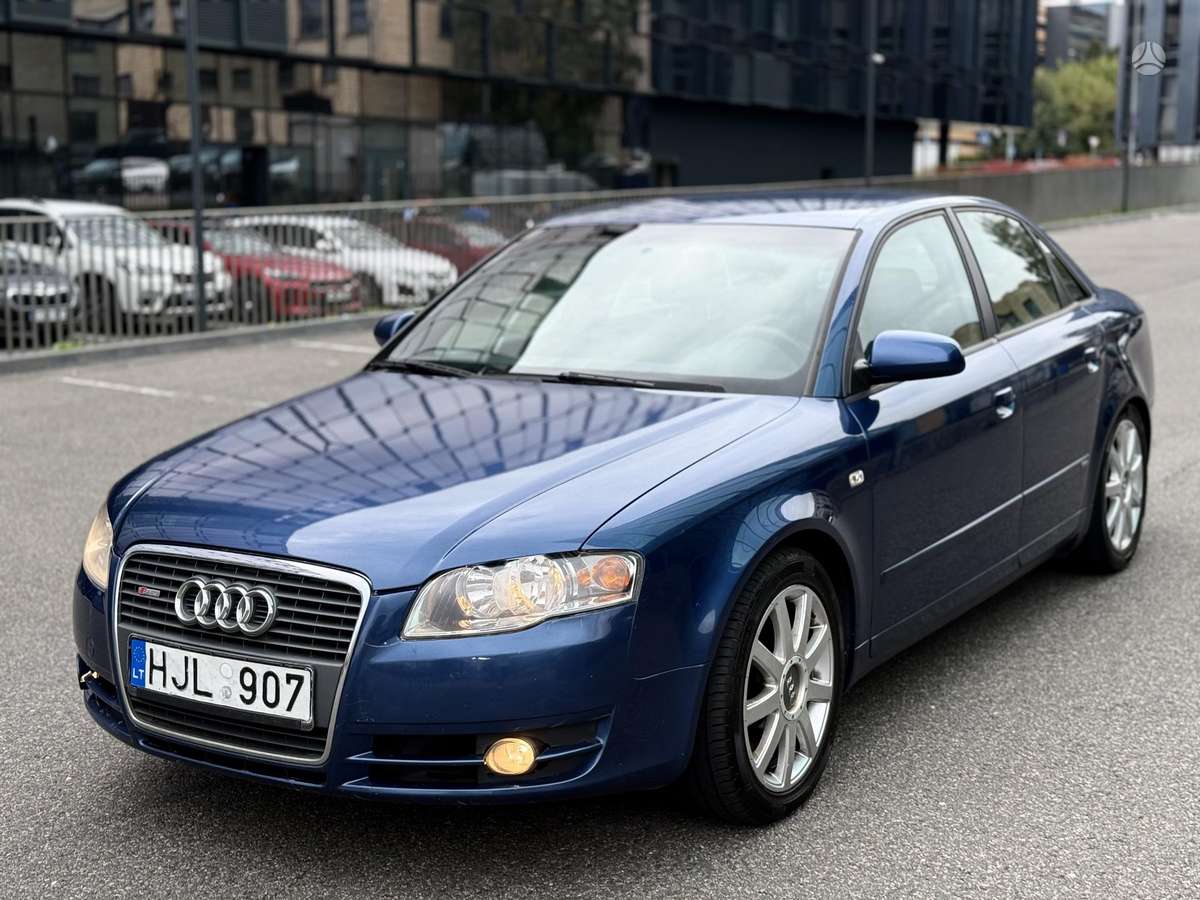 Audi A4 - 1