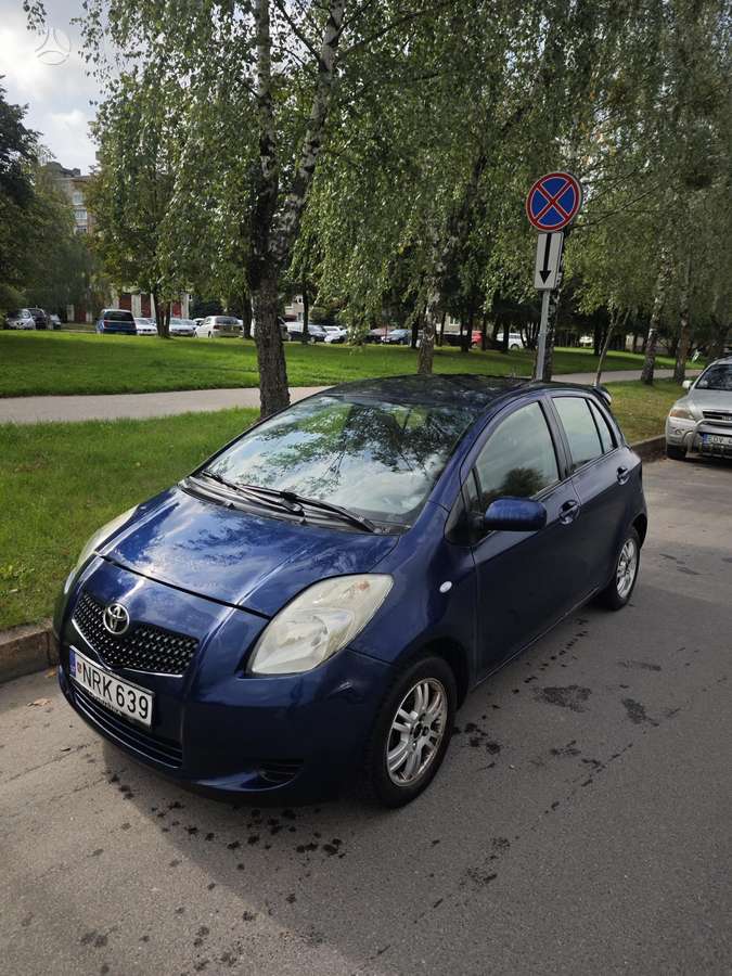 Toyota Yaris - 1