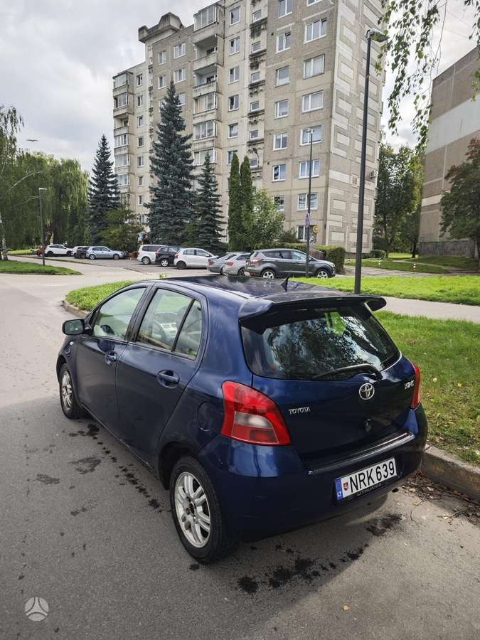 Toyota Yaris - 5