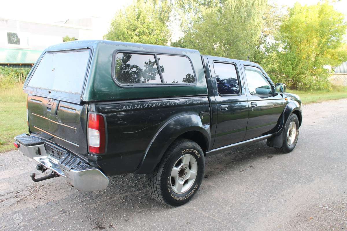 Nissan Navara - 2