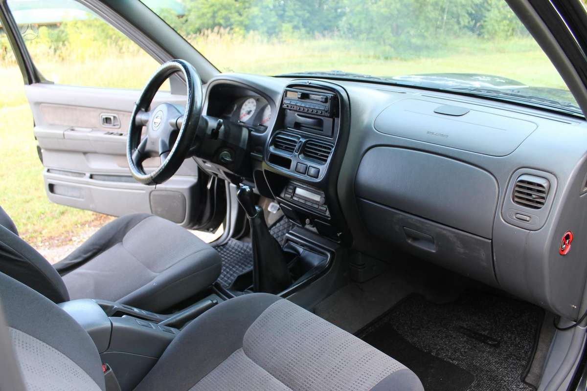 Nissan Navara - 12