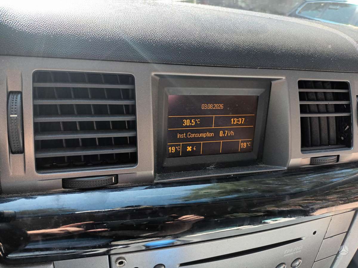 Opel Signum - 2