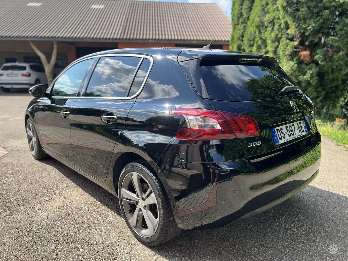 Peugeot 308 - 4