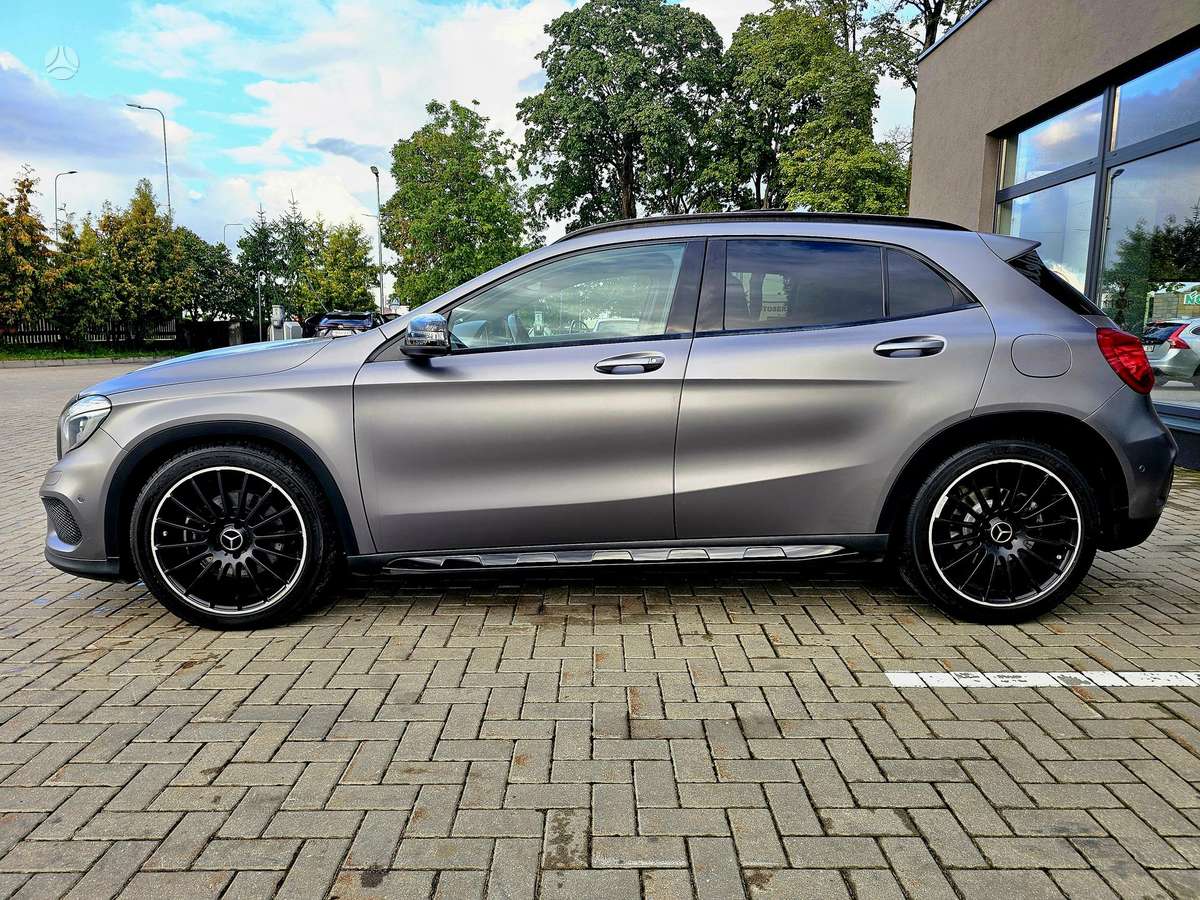 Mercedes-Benz GLA220 - 3
