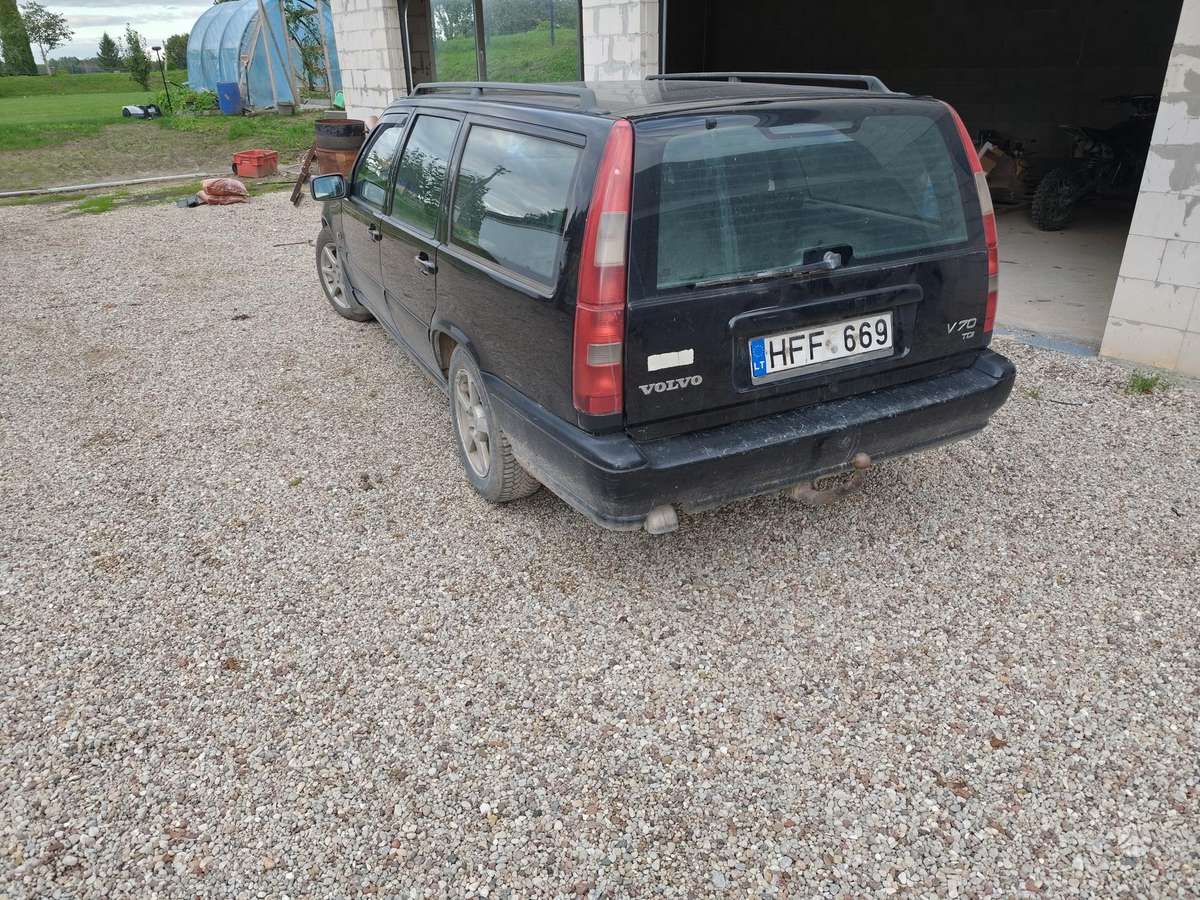 Volvo V70 - 2
