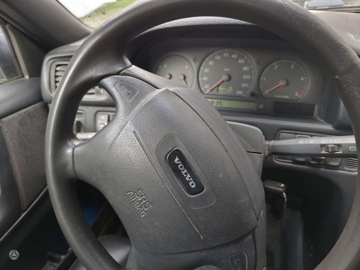 Volvo V70 - 4