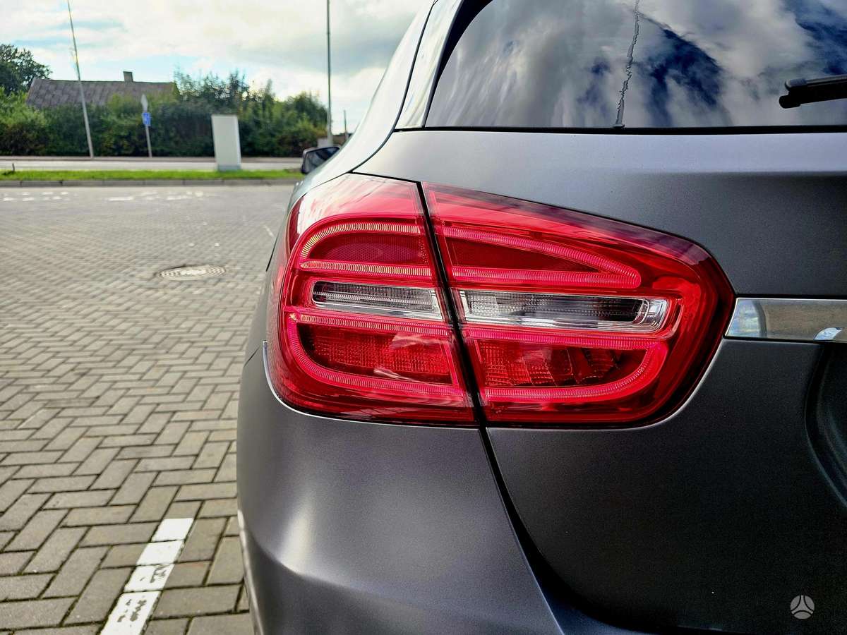 Mercedes-Benz GLA220 - 10
