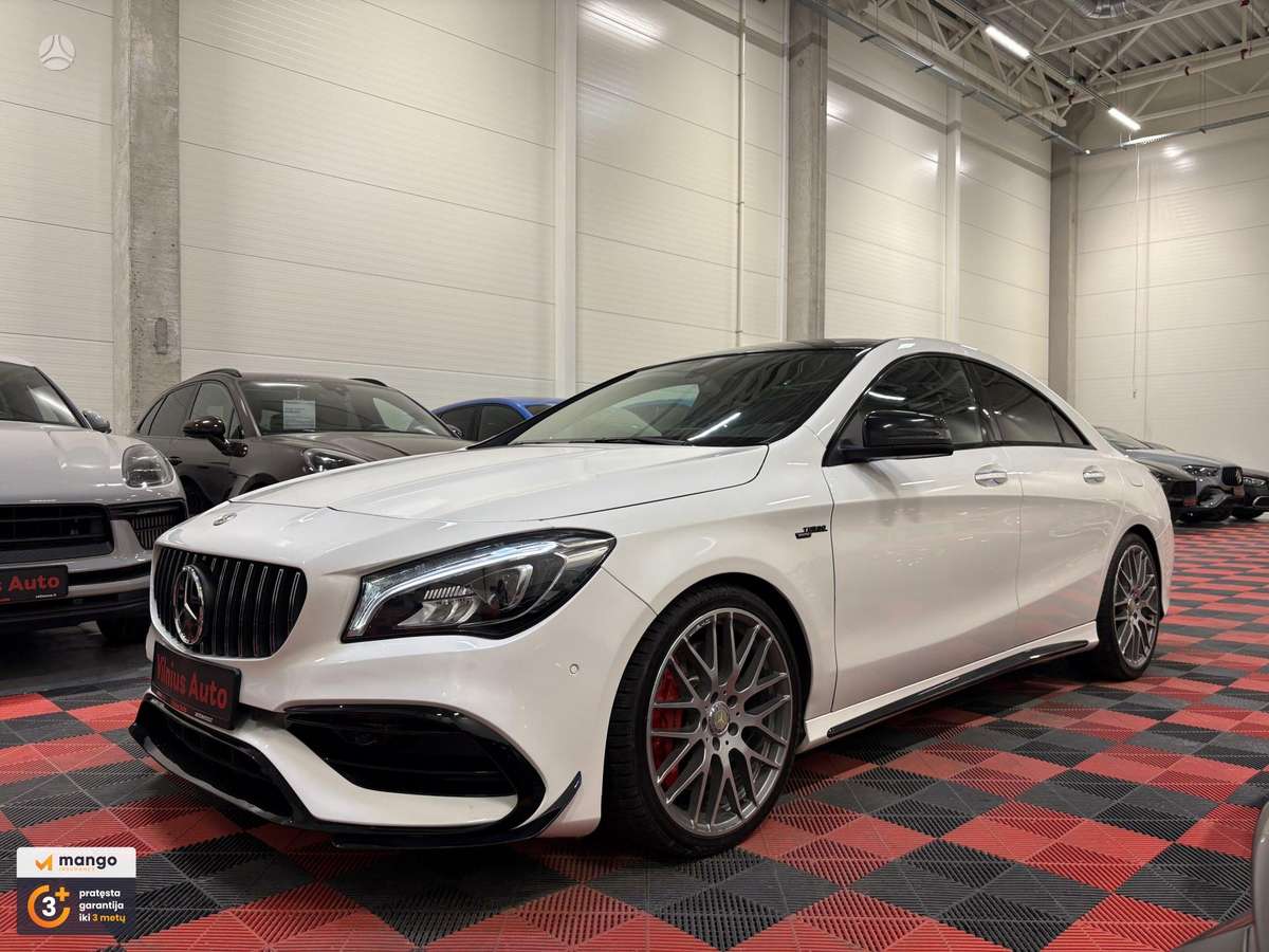 Mercedes-Benz CLA45 AMG - 1
