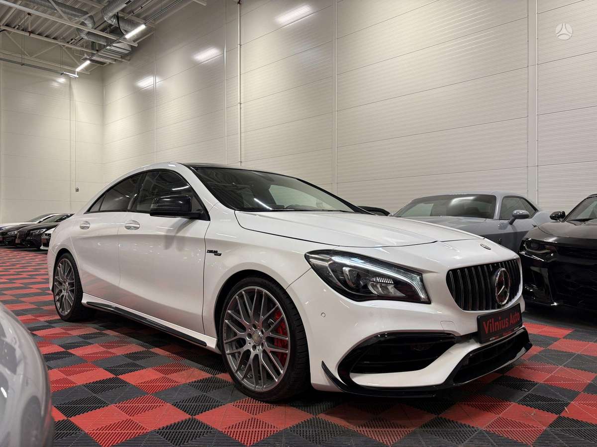 Mercedes-Benz CLA45 AMG - 3